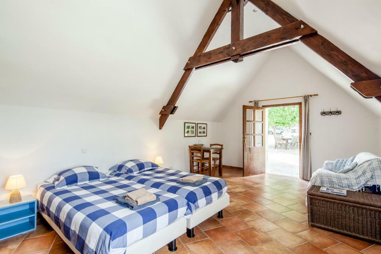 Chambres Et Table D'Hotes La Panacee Cuzance Bagian luar foto