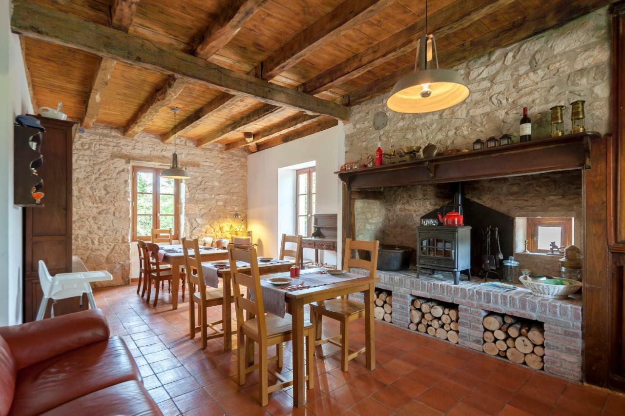 Chambres Et Table D'Hotes La Panacee Cuzance Bagian luar foto